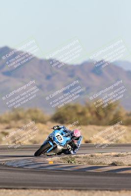 media/Dec-07-2025-CVMA (Sun) [[3e7d2de5dc]]/Race 16-Formula Middleweight/